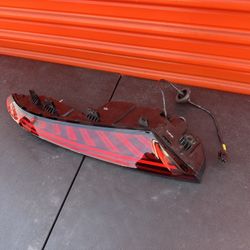 2022 -2023 -2024 Kia EV6  LEFT DRIVE SIDE  Full LED Tail Light OEM 9