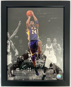 Kobe Bryant Los Angeles Lakers NBA Authentic Framed Photograph