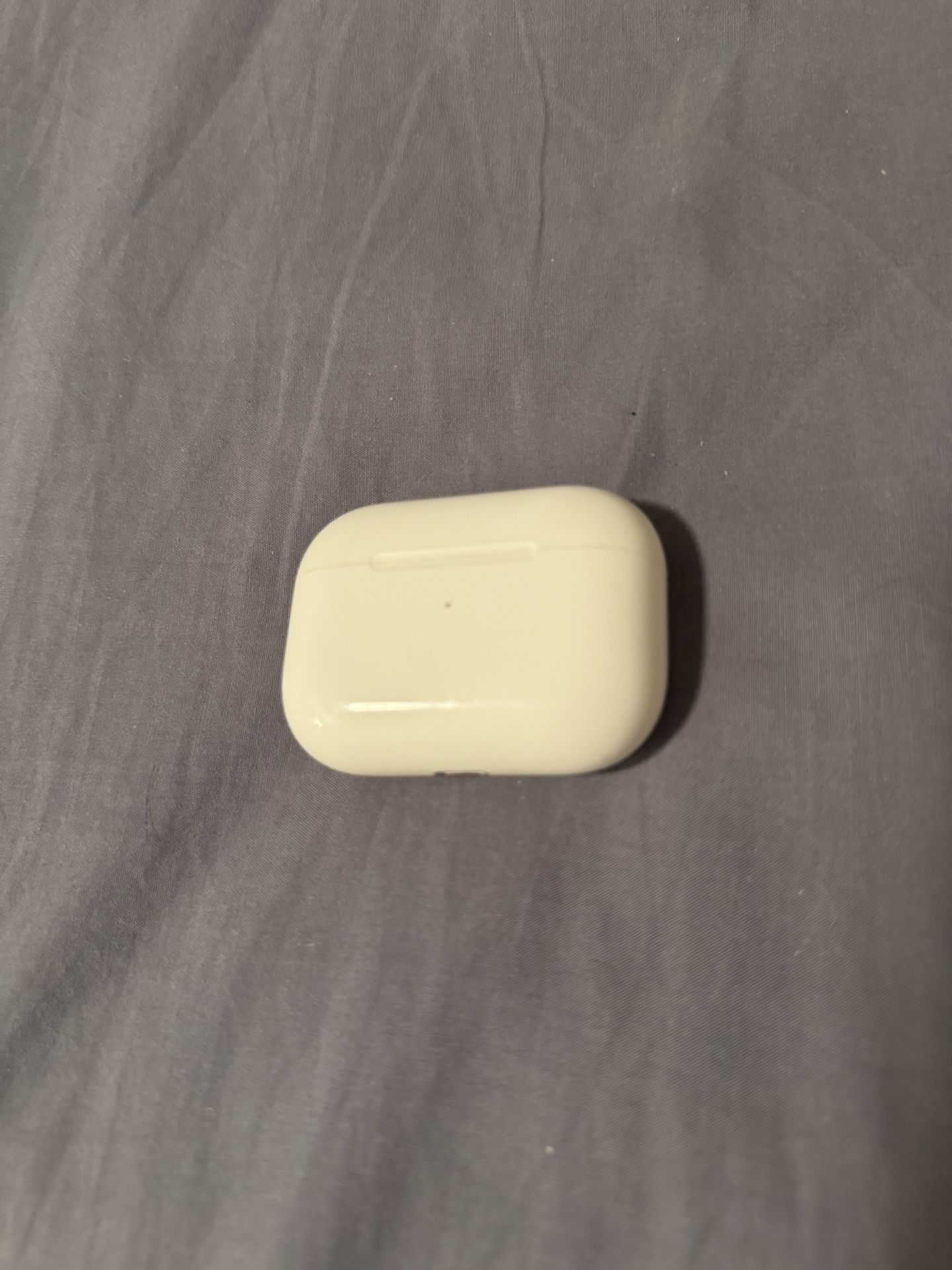 Airpods Pro 2 (Case & Left Airpod Only)