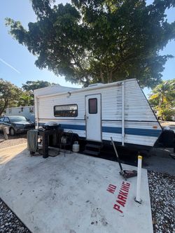 Toy hauler