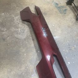 2022 Grand Cherokee Lift Gate Finish Molding 