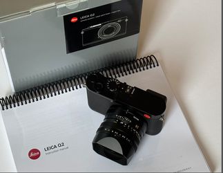 Leica Q2