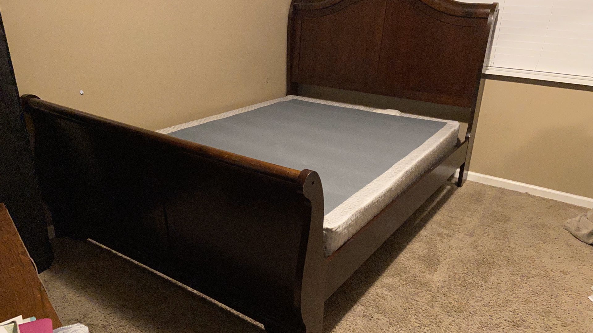 Bed Frame—Queen Size, Great Condition