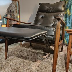 Mid Century Recliner