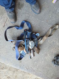 Nissan 720 parts