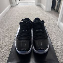 Jordan 11 Low Space Jam 