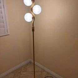 Modern Gold Floor Lamp with Arc Design