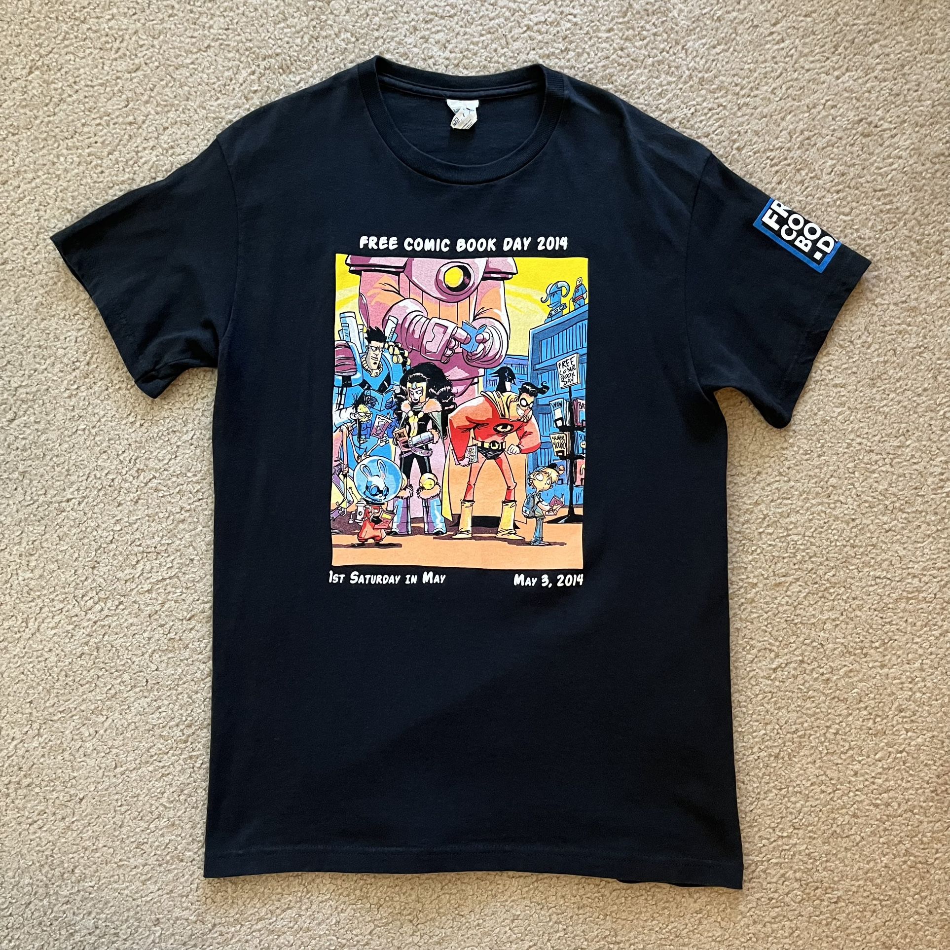 Free Comic Book Day 2014 Collectors T-shirt - Art by Skottie Young!