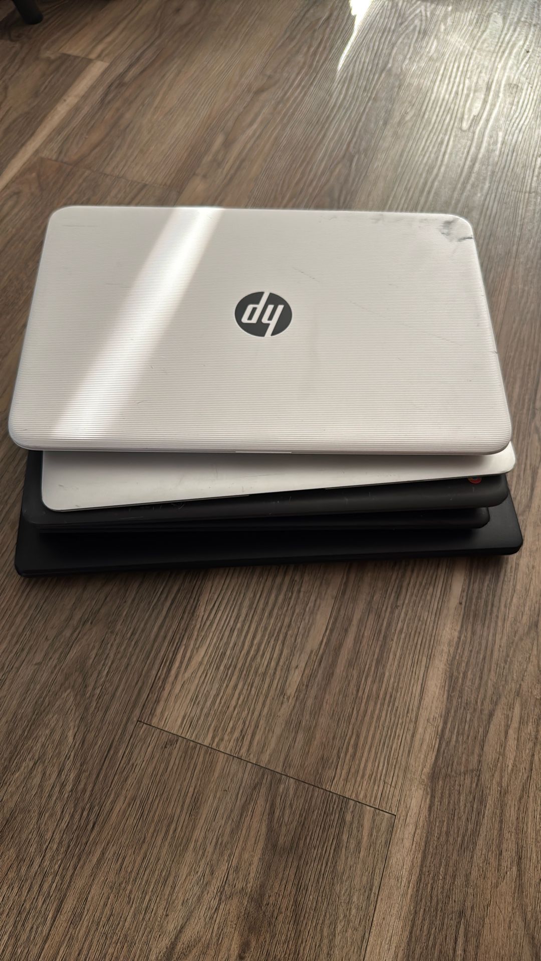6 Laptops Untested