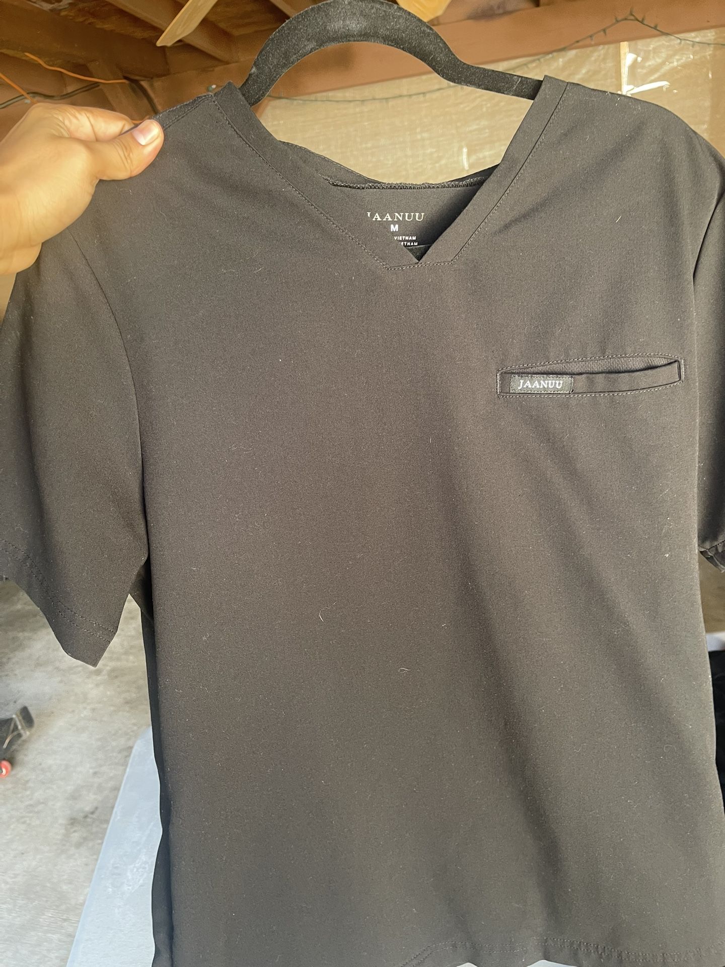 Jaanuu Men’s Scrubs