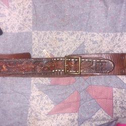 Genuine Leather Antique Amo Belt.very Nice In Almost Brand New Condition .