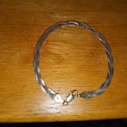 LOCATED IN HORIZON--MUST PICK UP