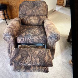 Recliner From W G N R