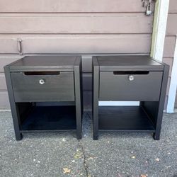 Pair of Black Nightstands with Drawer