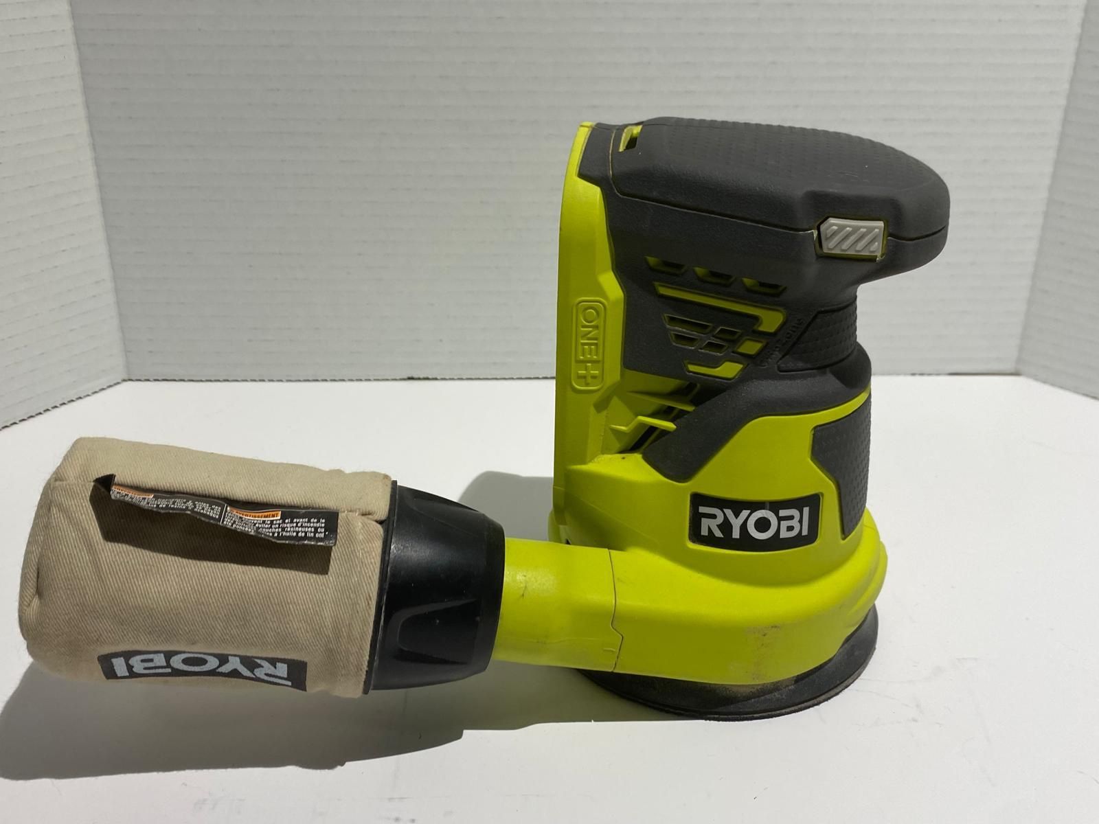 Cordless 5 in. Random Orbit Sander 