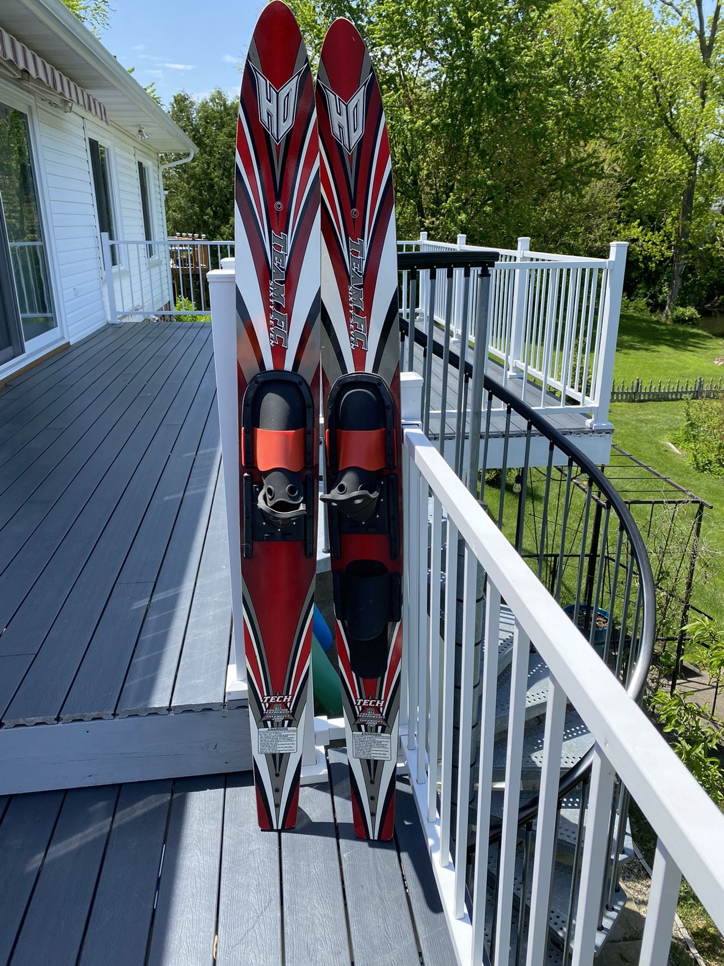 50.00 Obo/ Tech series Waterskis