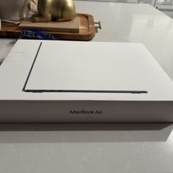 2025 MacBook Air 15”