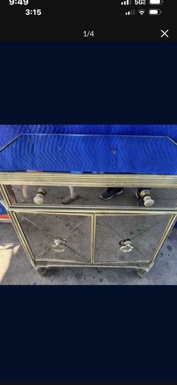 Mirror dresser