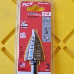 Milwaukee
7/8 in. - 1-3/8 in. #12 Black Oxide Step Drill
Bit (5-Steps)