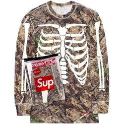 Supreme x Hanes Bone Thermal in Woodland Camo