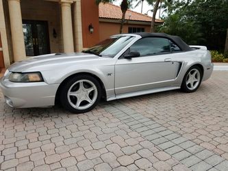 2000 FORD MUSTANG GT CONVERTIBLE 5 SPEED