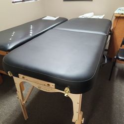 Earthlite Portable Massage Table
