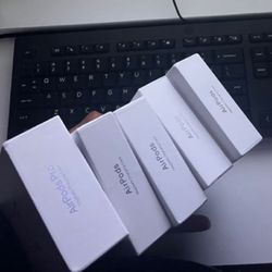 AirPods