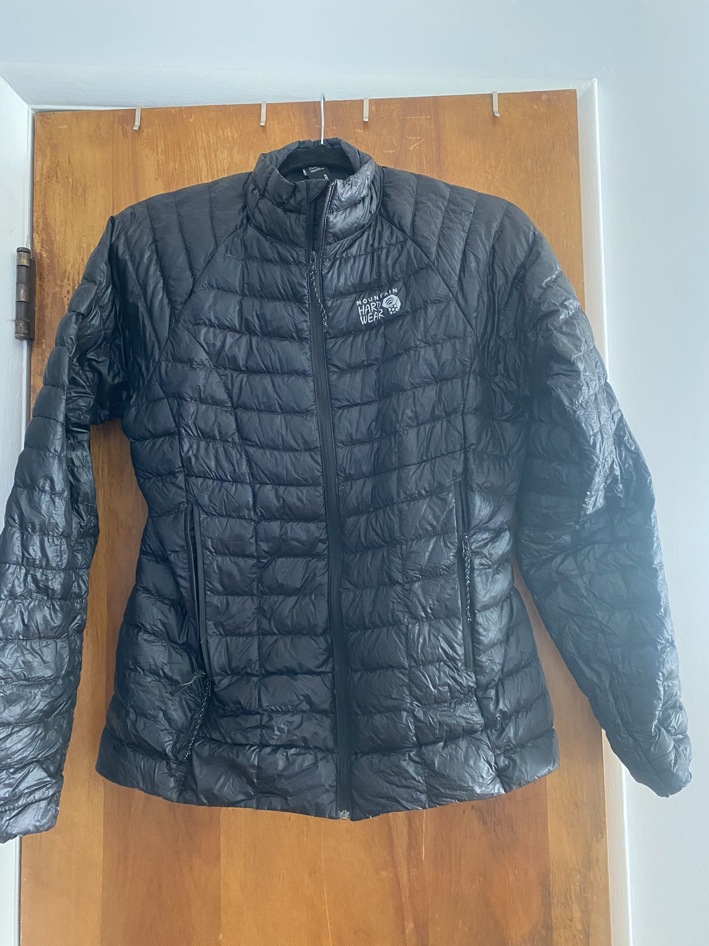 Women’s Small Mountain Hardwear Down Jacket