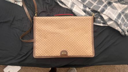 1979 Vintage Gucci GG web portfolio