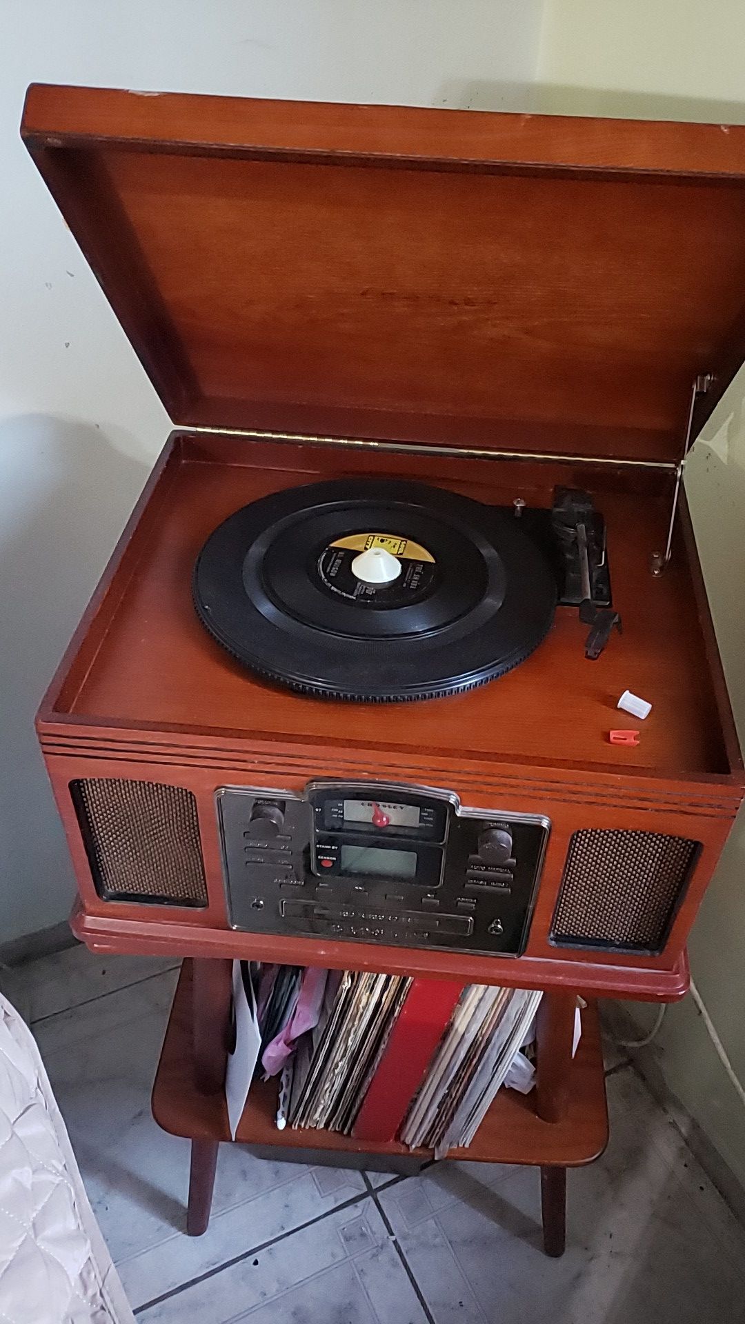 Crosley records player record records into a CD (stand + new needle included) MUST SELL!