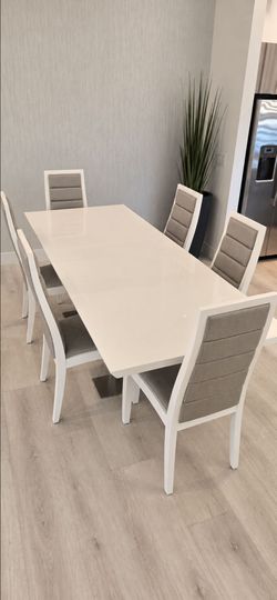 EL DORADO white glossy modern dining table