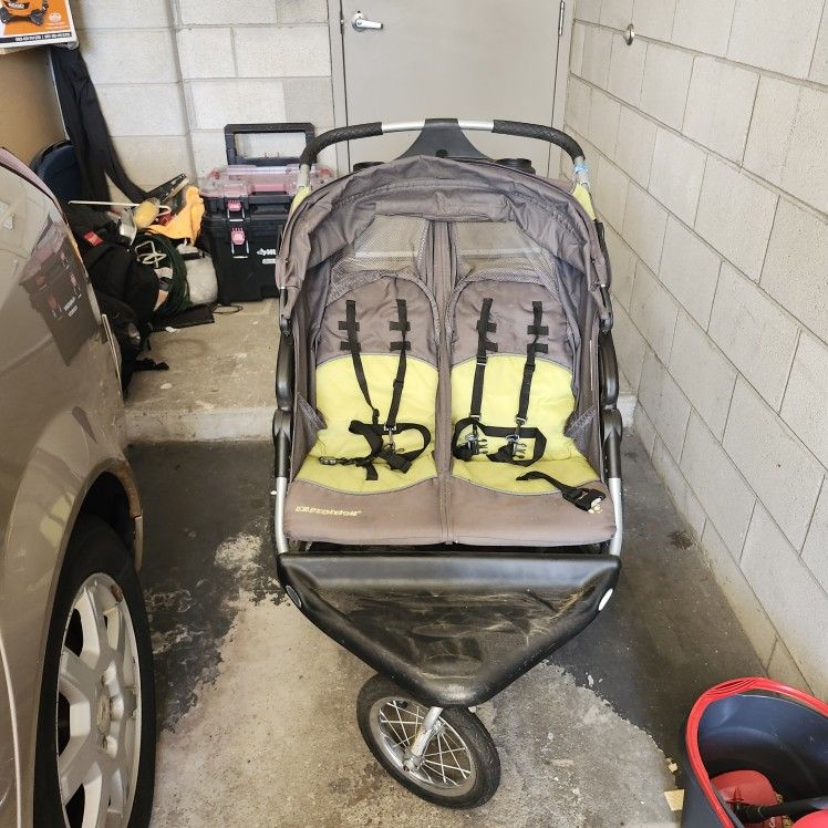 Double Jogging Stroller 