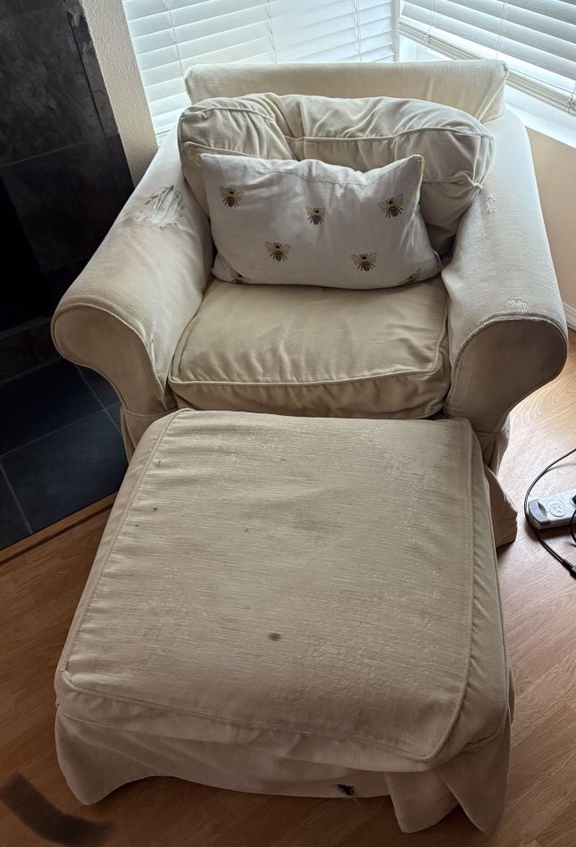Lounge Chair W/ Ottoman
