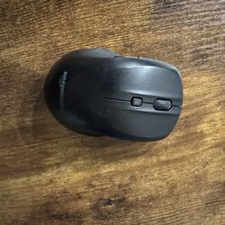 Amazon Basic Wireless Mouse