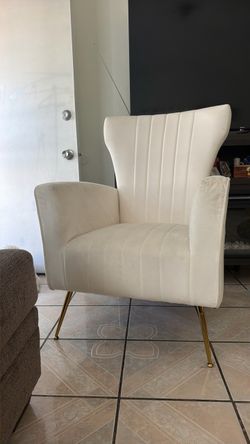 Free vanity chair. Silla gratis