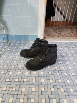 Mens Timberland Boots 👢 Size # 8M