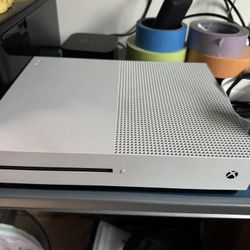 Xbox One S