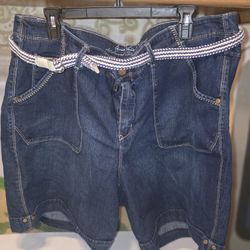 20w Shorts By Gloria Vanderbilt