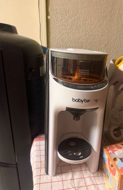 Baby  Brezza Formula Pro