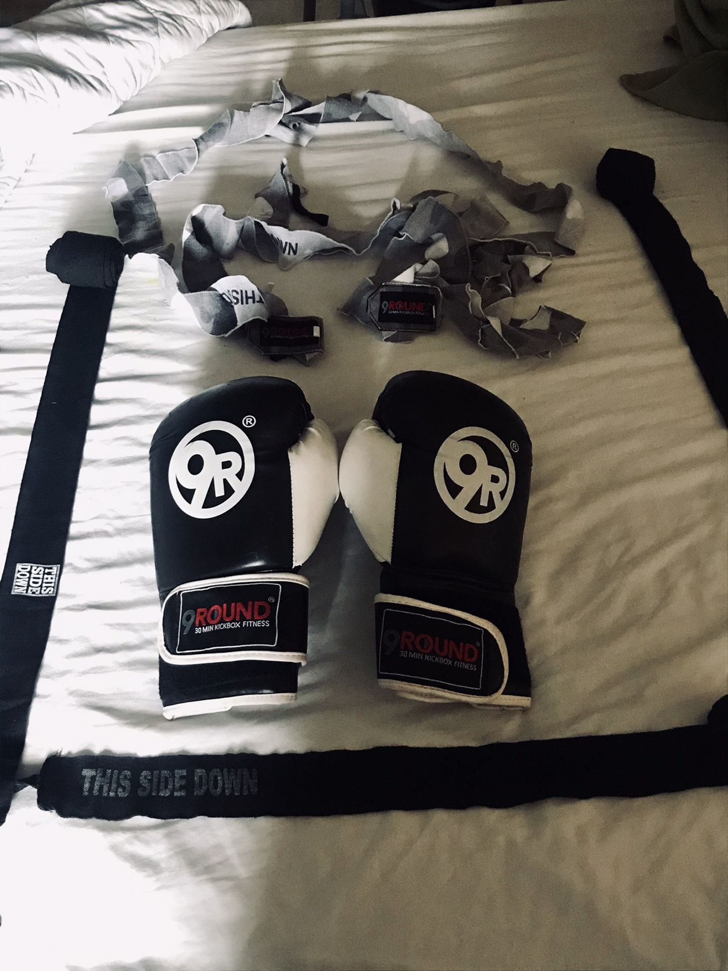 UFC/Boxing Gloves Set