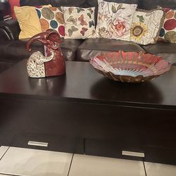 Expandable Coffee Table with Storage – $100