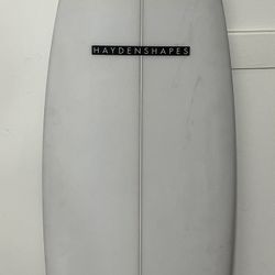 Hayden shapes Surfboard