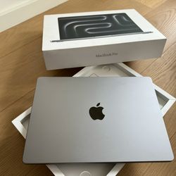 4TB SSD M4 Max Chip 128GB RAM MacBook Pro 16-Core CPU Touch ID XDR Liquid Retina Display 16” 2025 Apple Warranty 2026