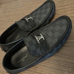 LOUIS VUITTON HOCKENHEIM MOCCASIN Size 8.5  