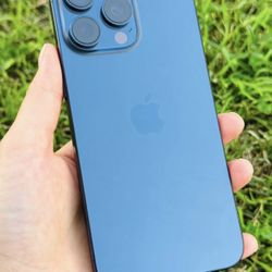 Like New apple iPhone 15 pro max 256GB Boost Mobile Clean IMEI