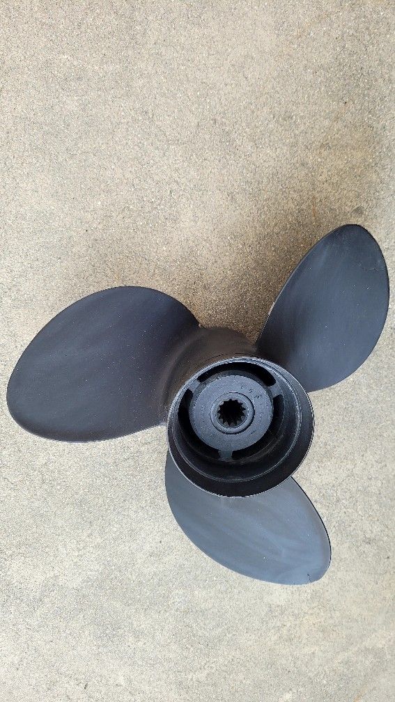 MERCURY ALUMINUM PROPELLER (contact info removed)-19 14.5" Dia X 19" P 15 spline