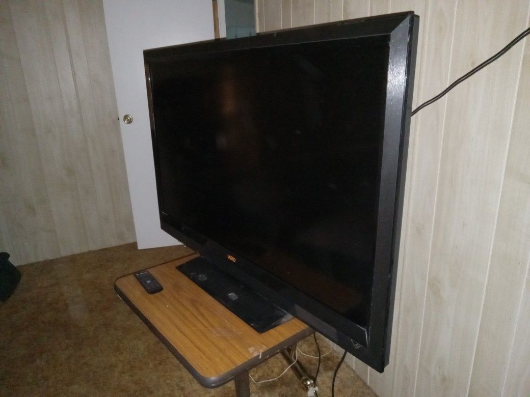47 inch vizio TV.