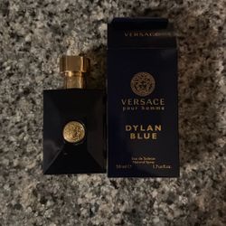 Versace Dylan Blue (50ML)