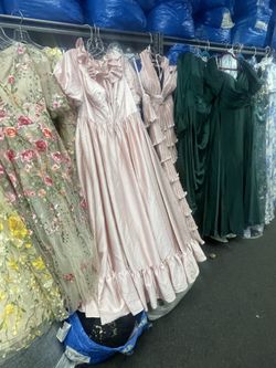 AW BRIDAL new dresses Sz 0-30 pallet 500 Pcs