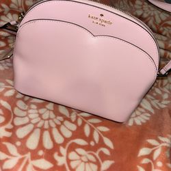 Brand New Kate Spade Bag Not Used At All Real Aswell  Dm For More Questions 